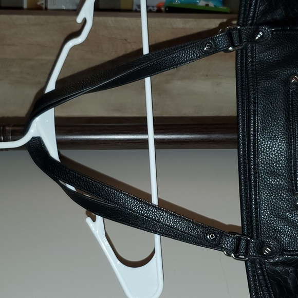 Thirty One Purse - Picture 2 of 9